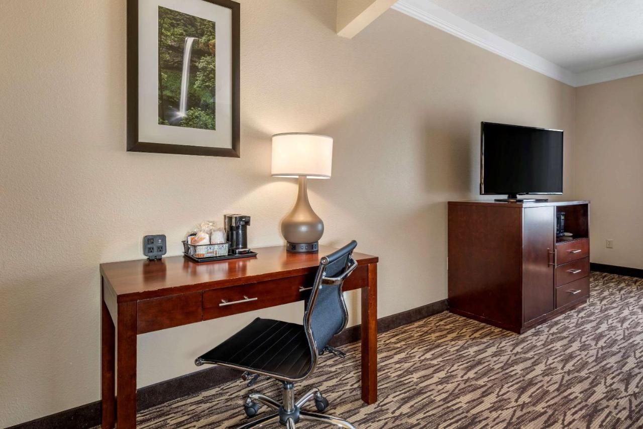 Comfort Suites Salem Luaran gambar