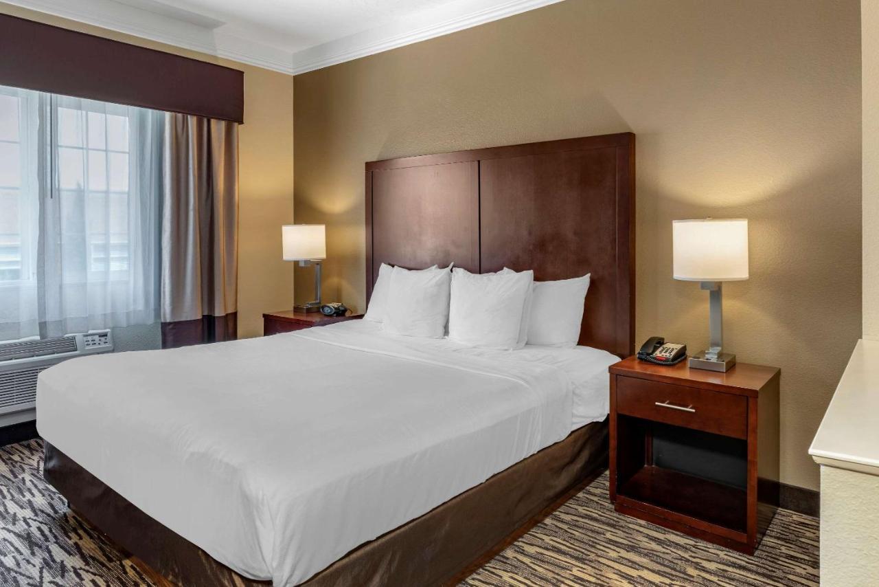 Comfort Suites Salem Luaran gambar