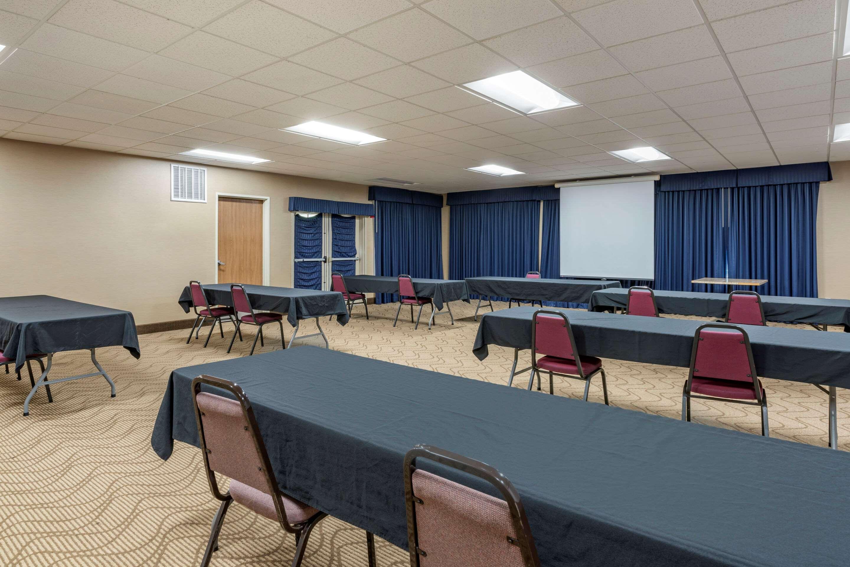 Comfort Suites Salem Luaran gambar